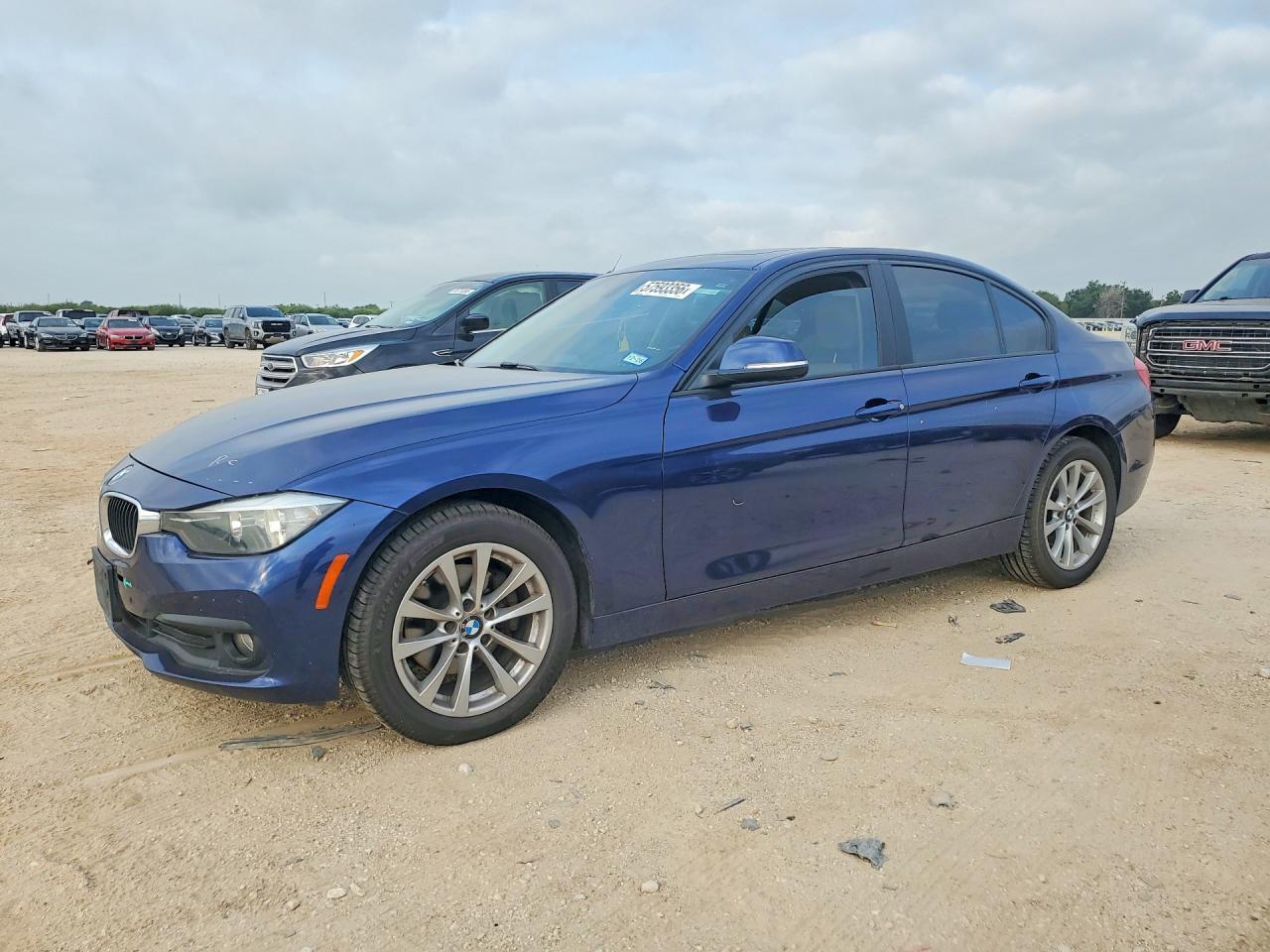 2016 BMW 320 I - zdjęcie główne