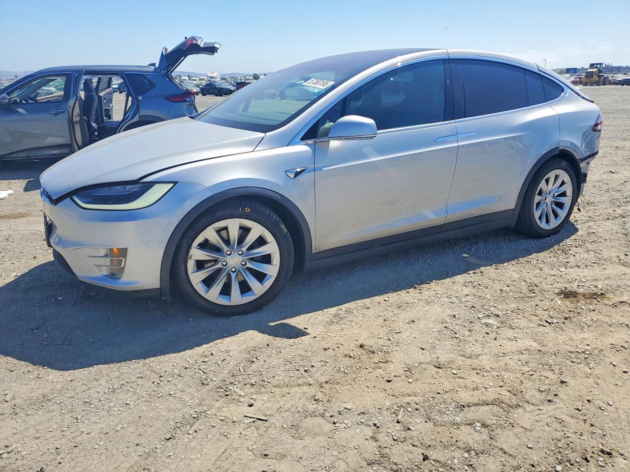 2017 Tesla Model X - zdjęcie główne