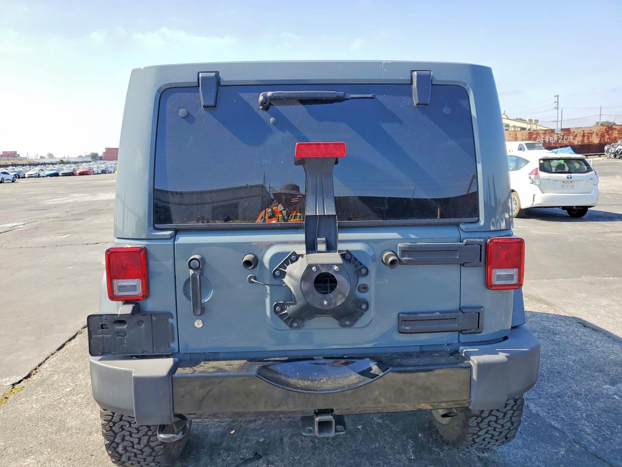 2015 Jeep Wrangler Unlimited Rubicon - zdjęcie 6