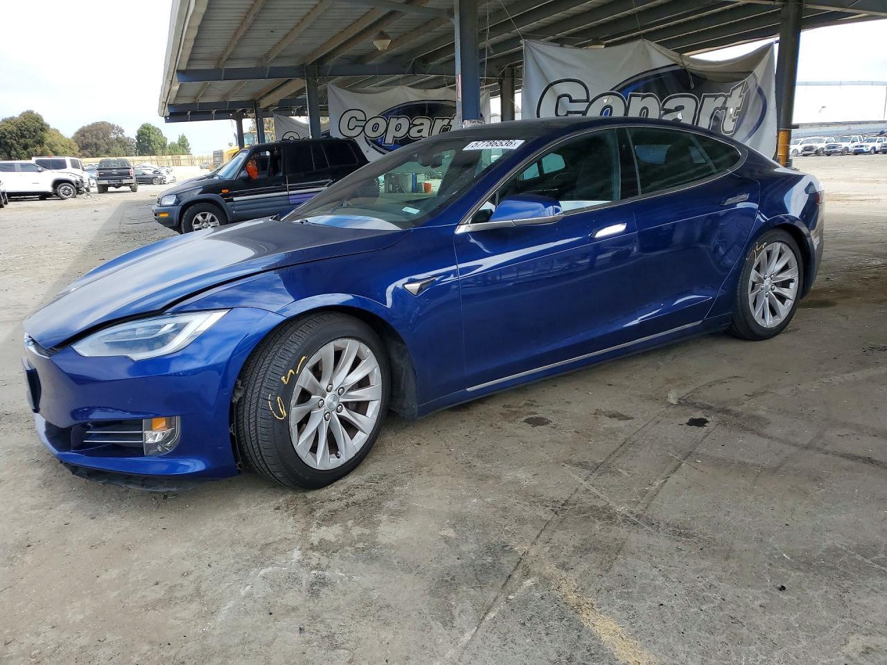 2018 Tesla Model S - zdjęcie główne