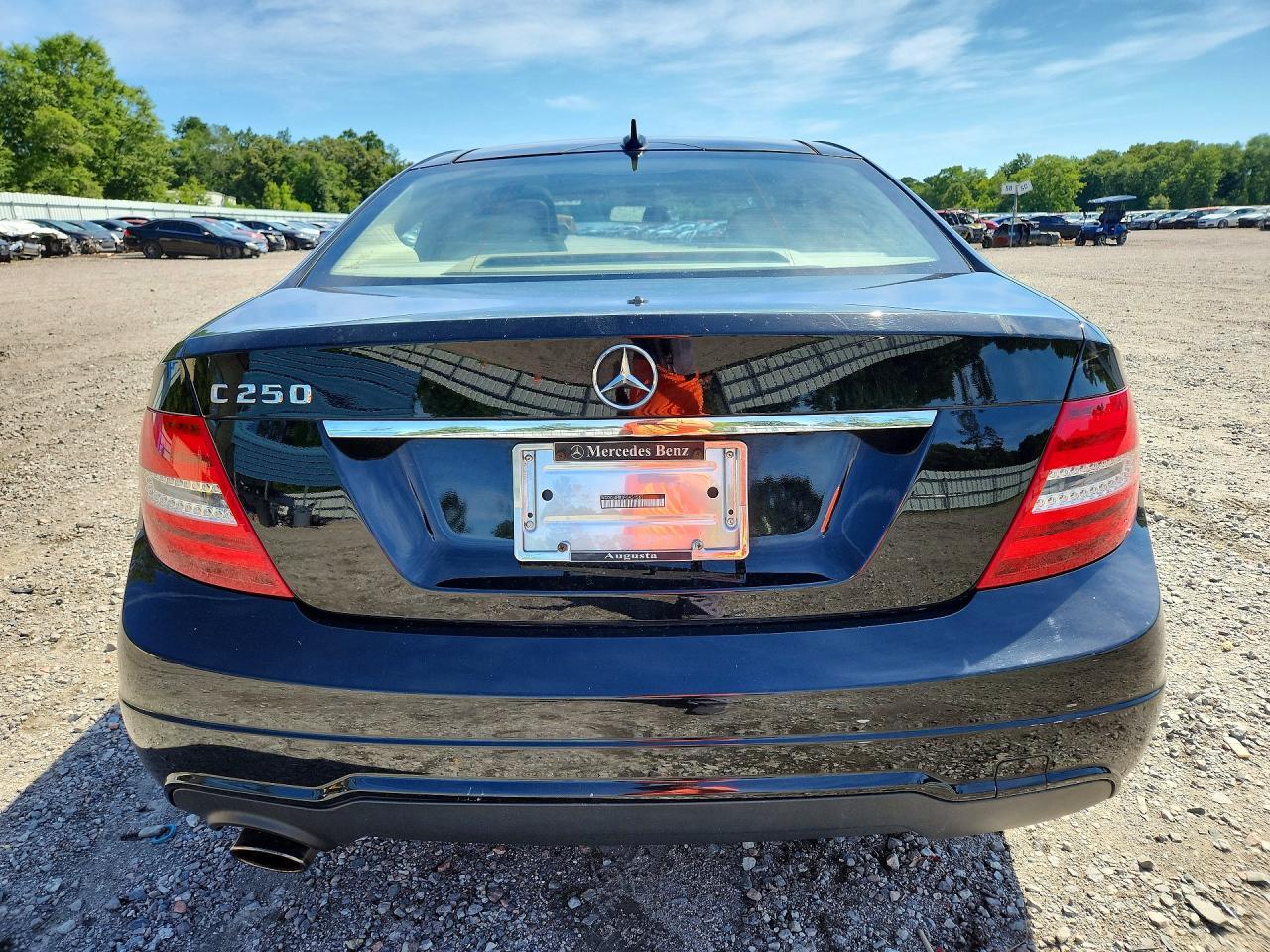 2015 Mercedes-Benz C 250 - zdjęcie 6