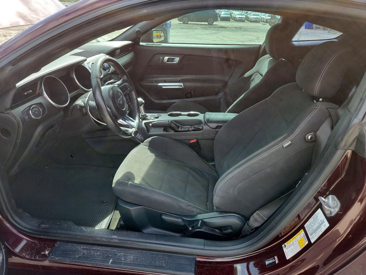 2018 Ford Mustang - zdjęcie 7