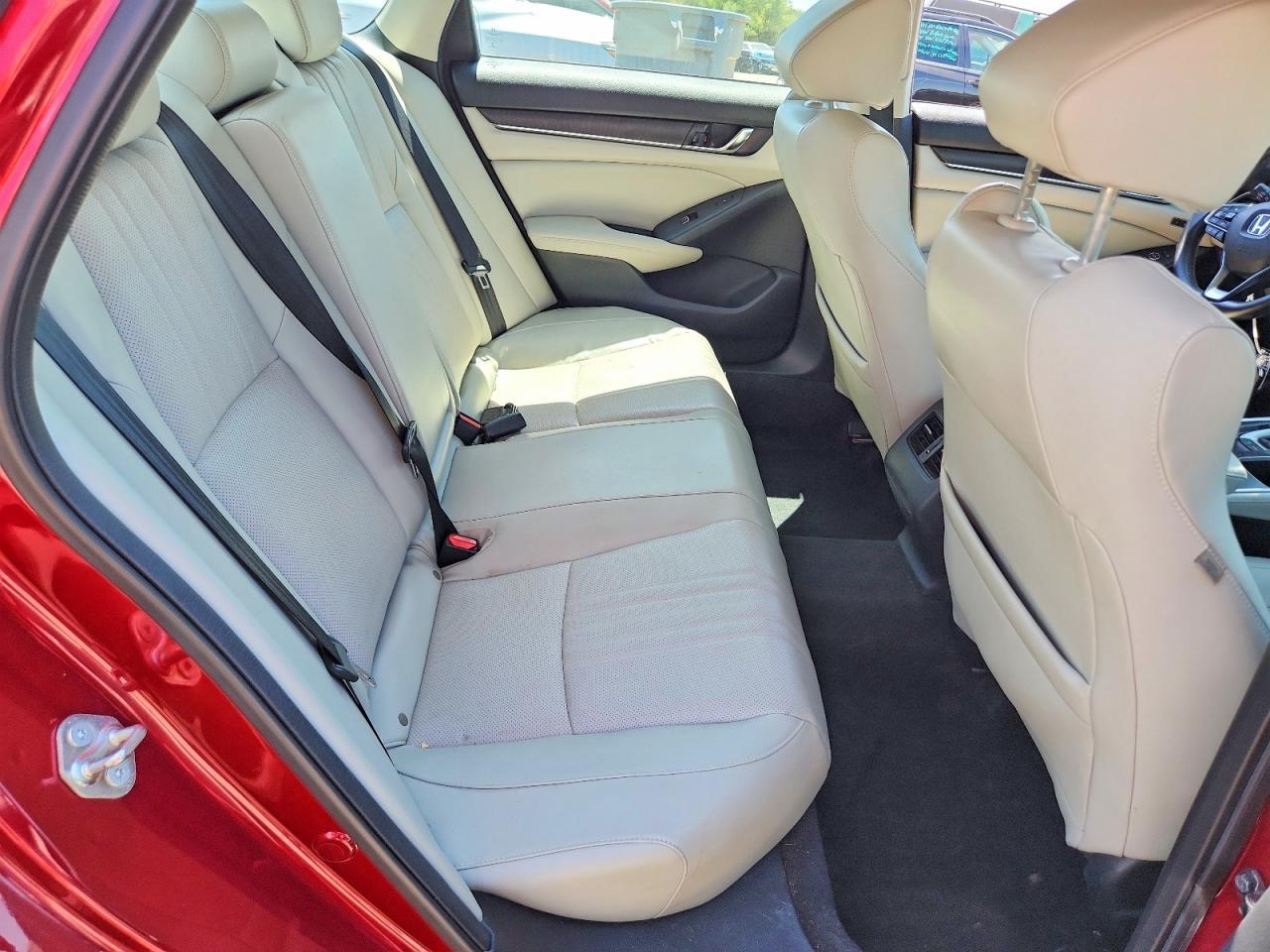 2018 Honda Accord Touring - zdjęcie 10