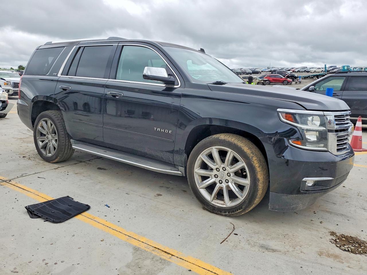 2015 Chevrolet Tahoe K1500 Ltz - zdjęcie 4