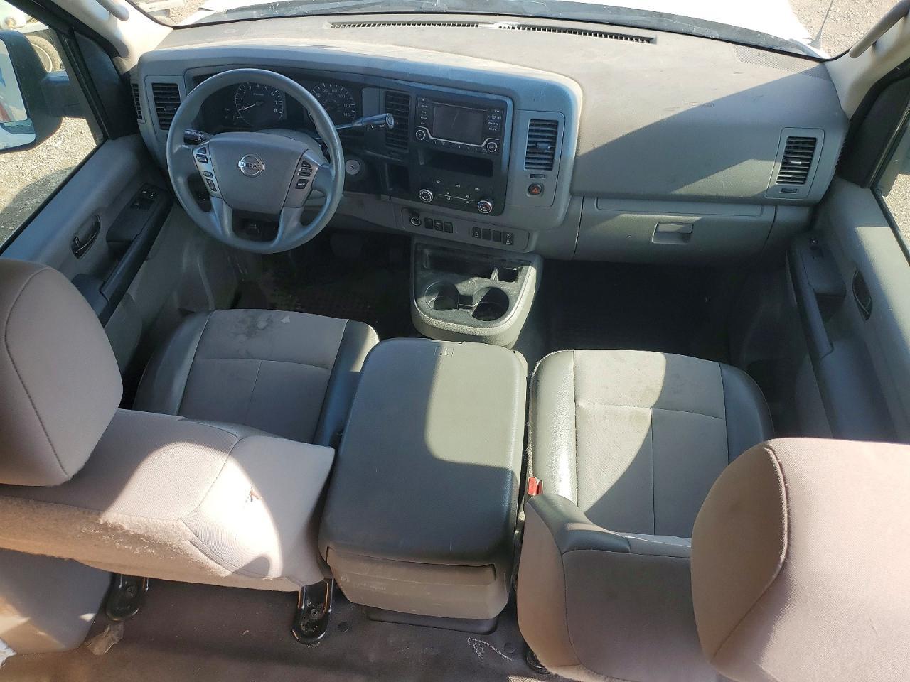 2018 Nissan Nv 2500 Hd Sv - zdjęcie 8