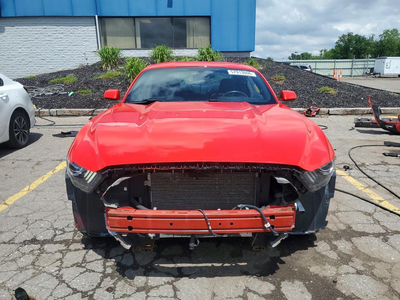 2015 Ford Mustang - zdjęcie 5