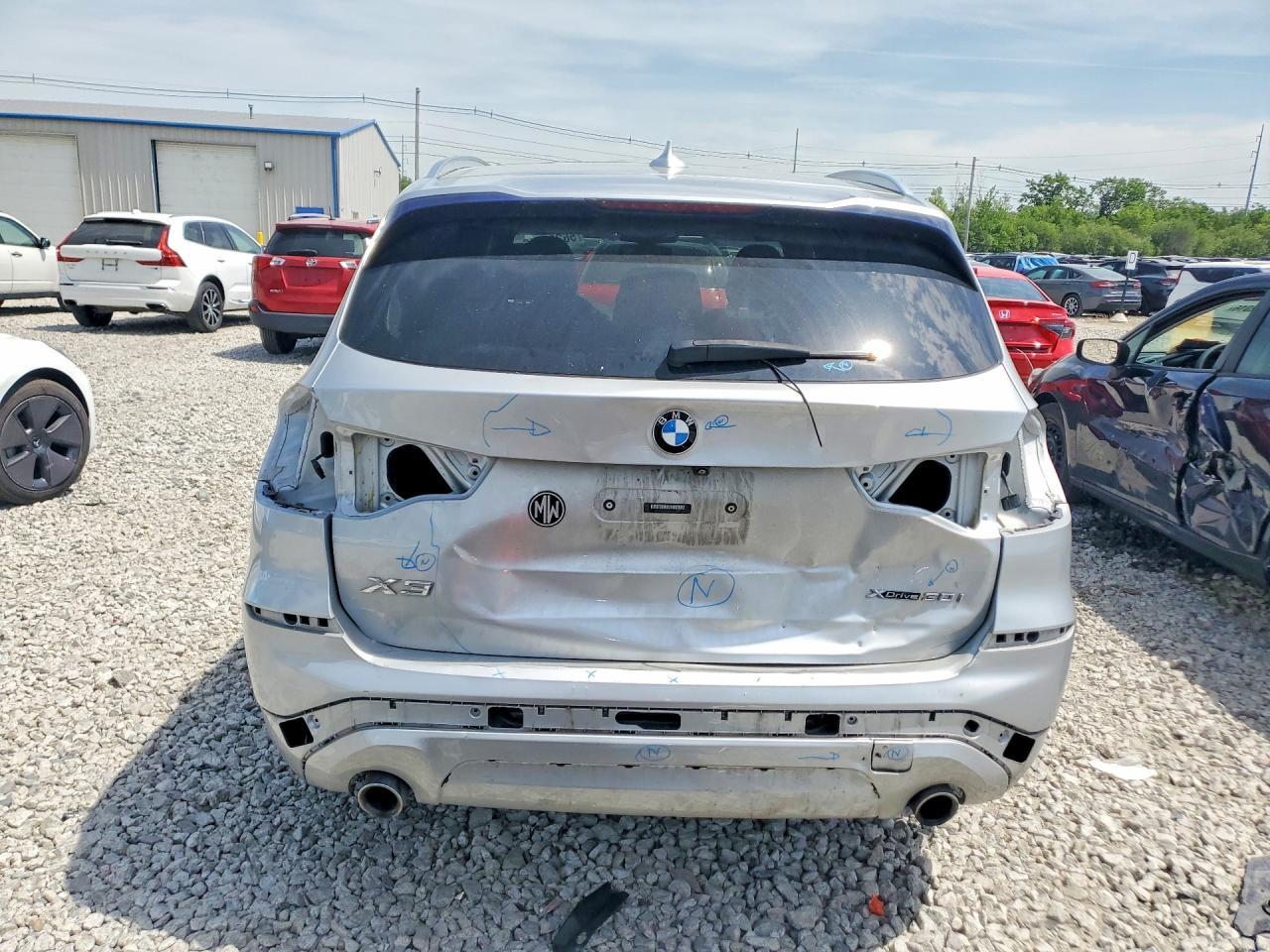 2021 BMW X3 xDrive30I - zdjęcie 6