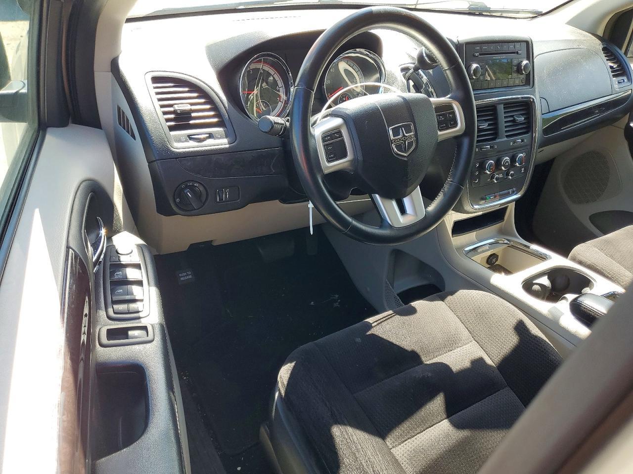 2014 Dodge Grand Caravan Sxt - zdjęcie 8