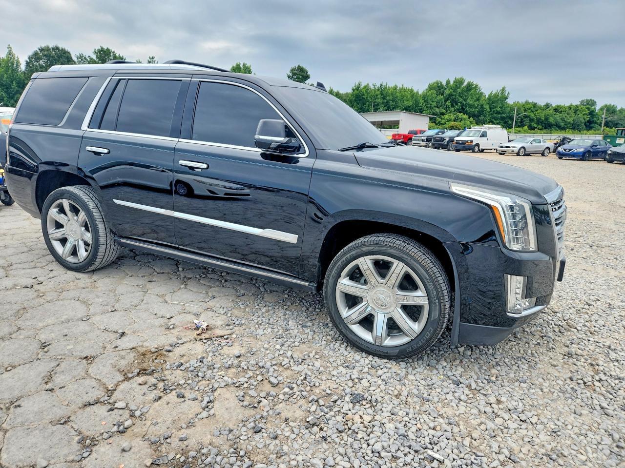 2015 Cadillac Escalade Platinum - zdjęcie 4