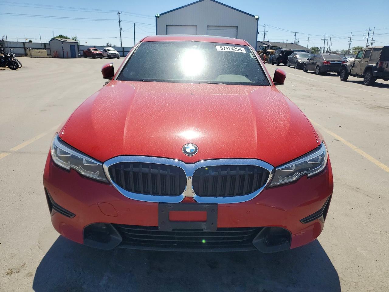 2020 BMW Seria 3 330i - zdjęcie 5