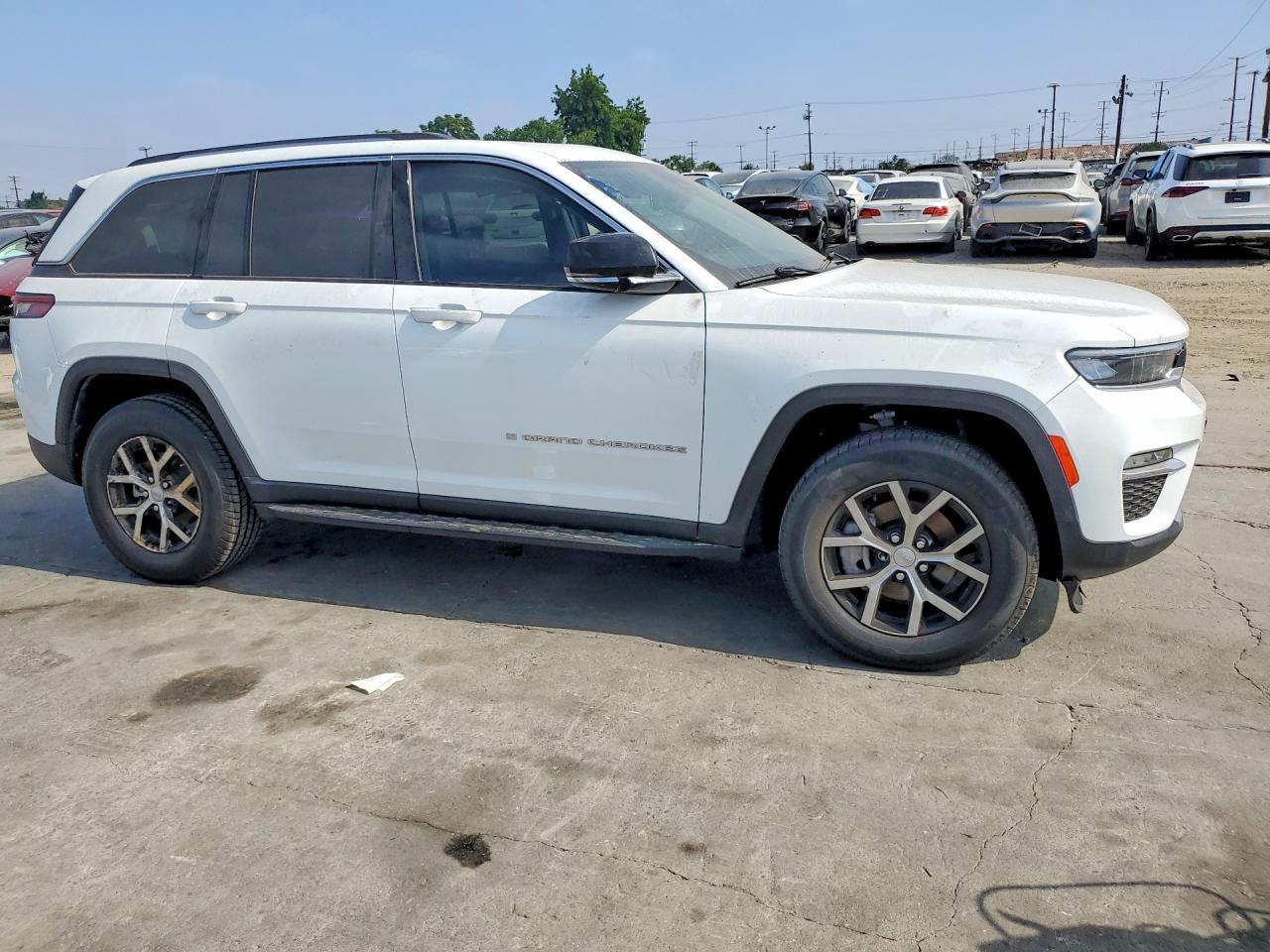 2023 Jeep Grand Cherokee Limited - zdjęcie 4