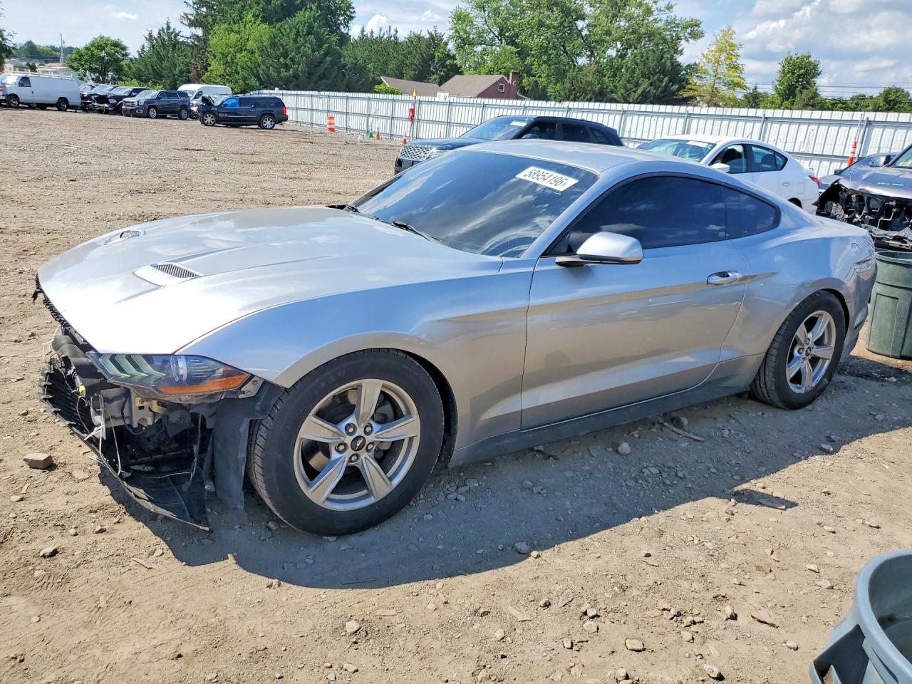 2020 Ford Mustang - zdjęcie główne