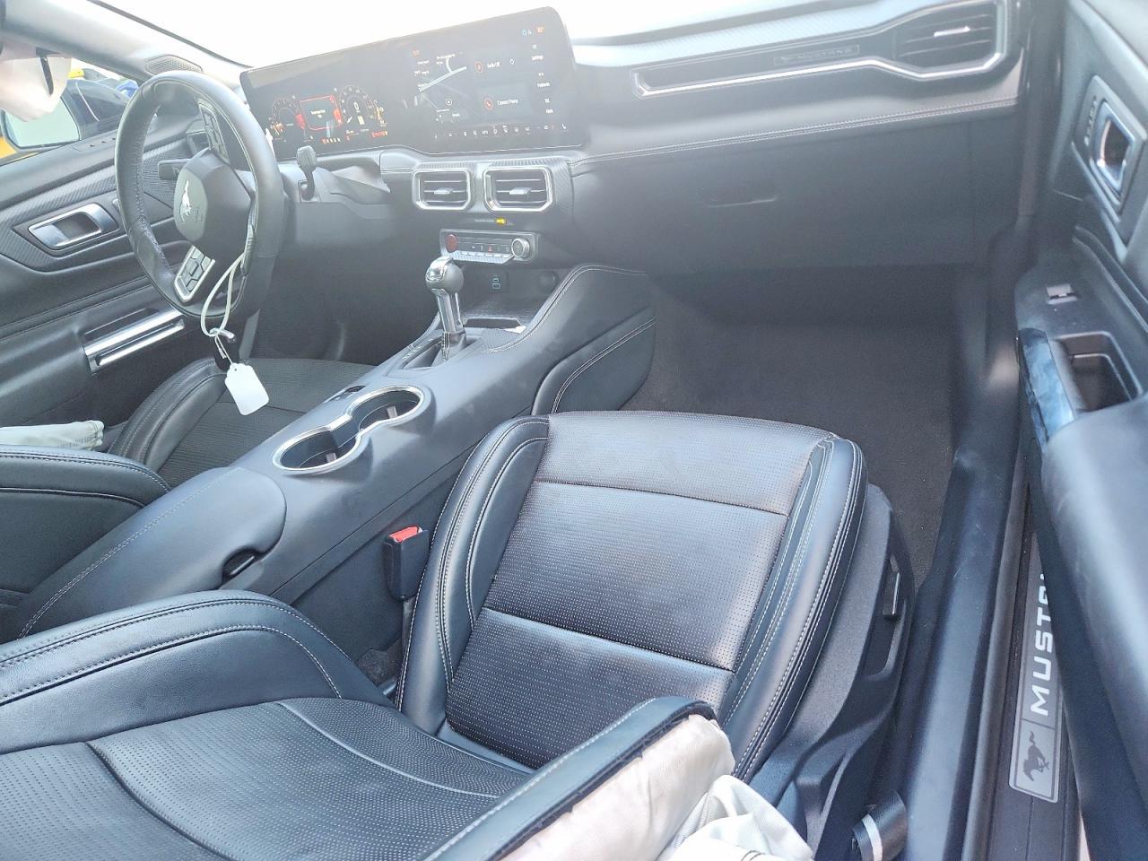 2024 Ford Mustang Gt - zdjęcie 8