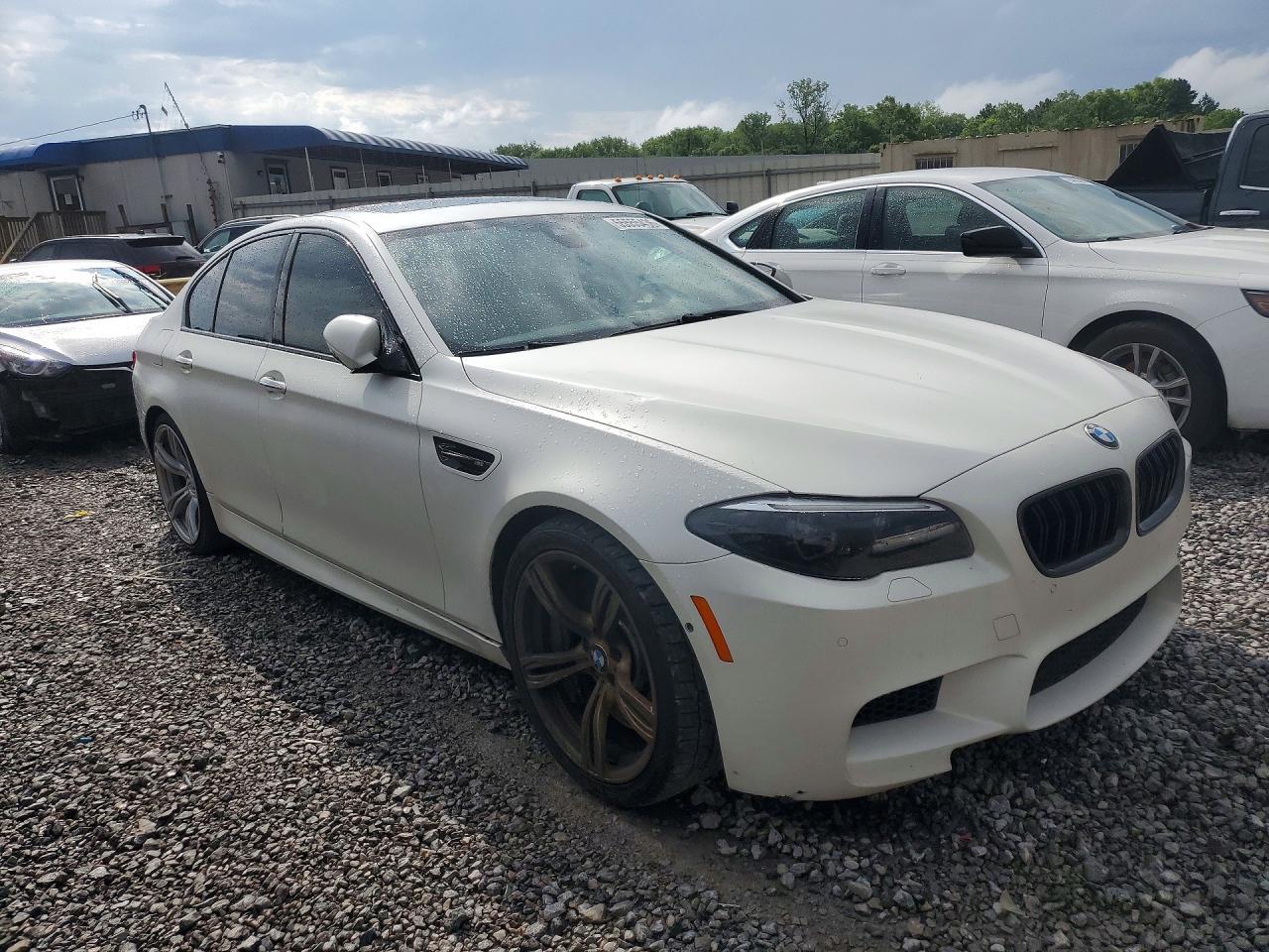 2013 BMW M5 - zdjęcie 4