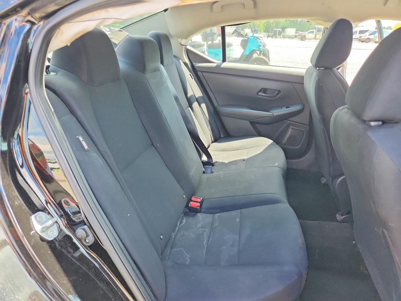 2024 Nissan Sentra S - zdjęcie 10