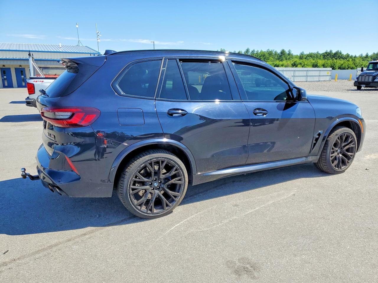 2022 BMW X5 M - zdjęcie 3