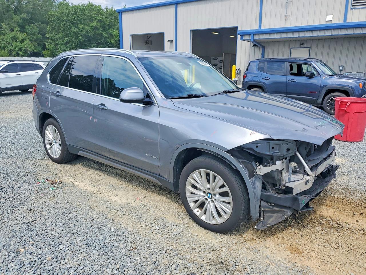2016 BMW X5 xDrive35I - zdjęcie 4