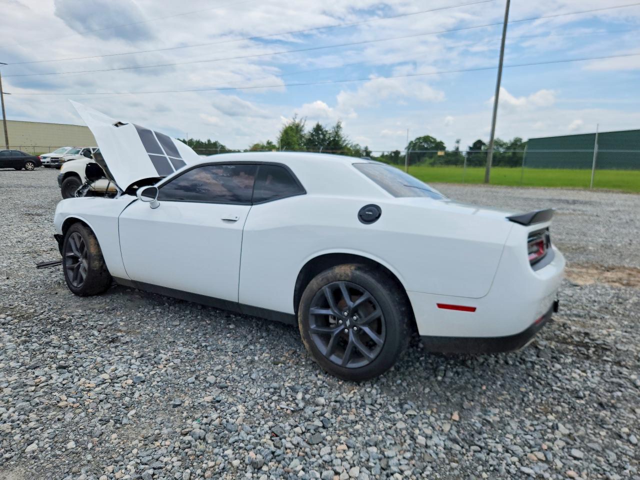 2021 Dodge Challenger Sxt - zdjęcie 2