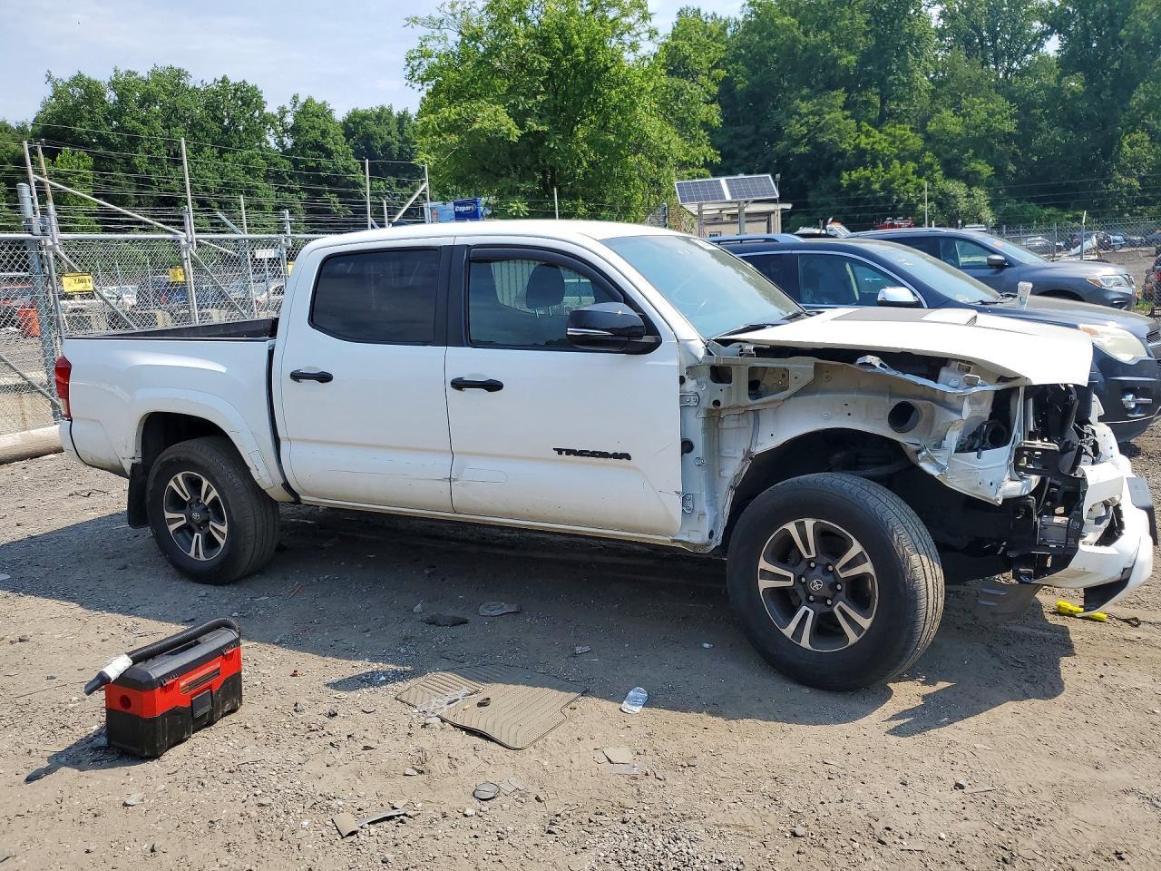 2017 Toyota Tacoma Trd Sport - zdjęcie 4