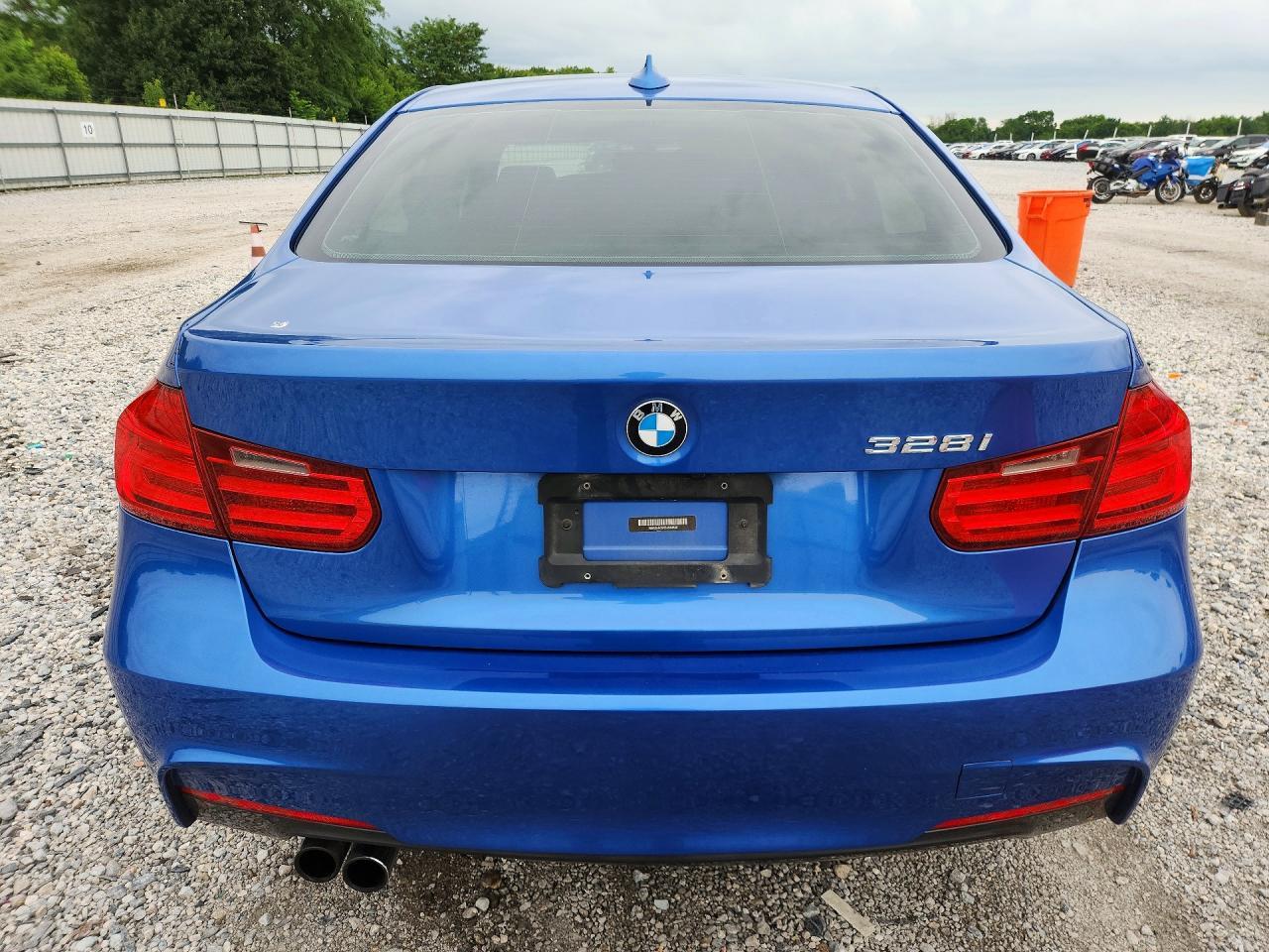 2013 BMW 328 I - zdjęcie 6