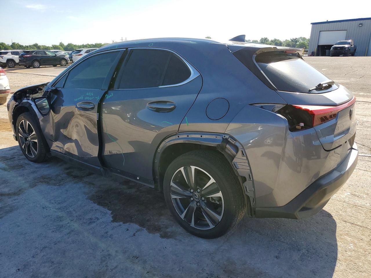 2019 Lexus Ux 200 - zdjęcie 2