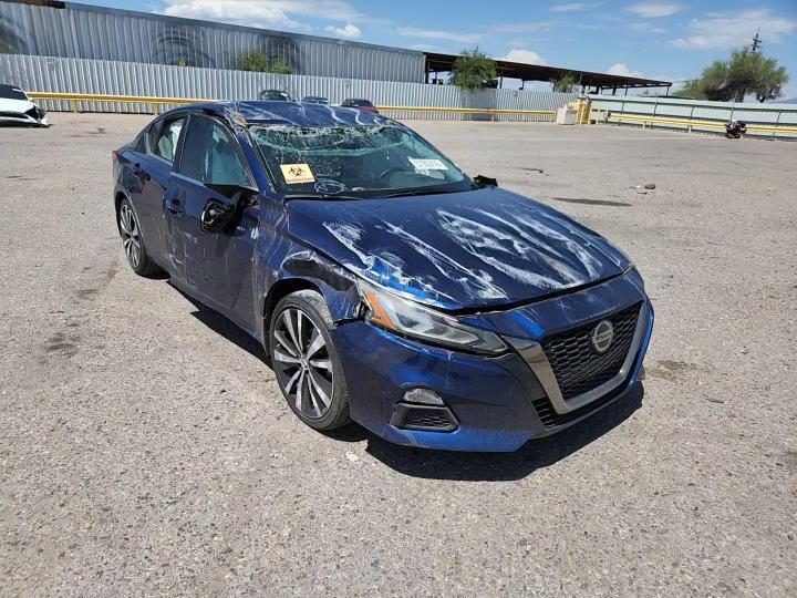 2022 Nissan Altima Sr - zdjęcie 13