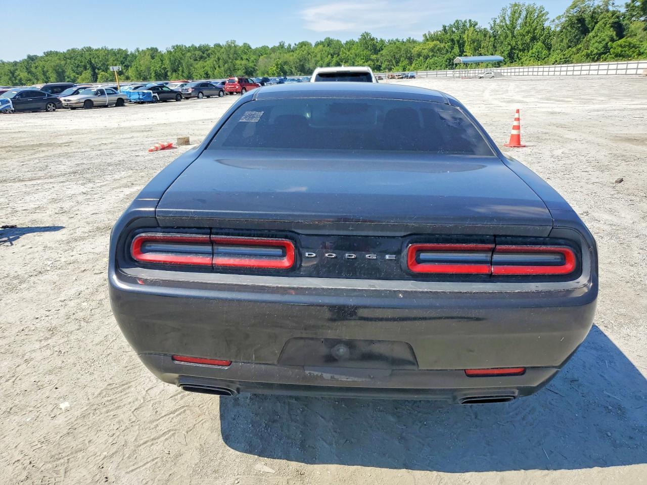 2017 Dodge Challenger Sxt - zdjęcie 6