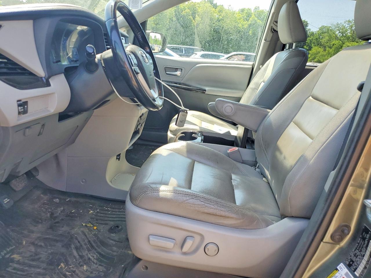 2018 Toyota Sienna Xle 8-Passenger - zdjęcie 7