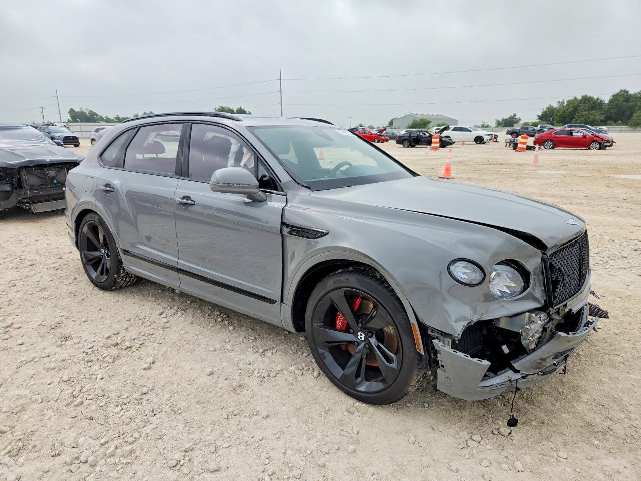 2023 Bentley Bentayga - zdjęcie 4