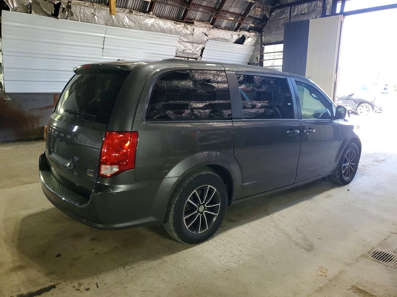 2018 Dodge Grand Caravan Gt - zdjęcie 3
