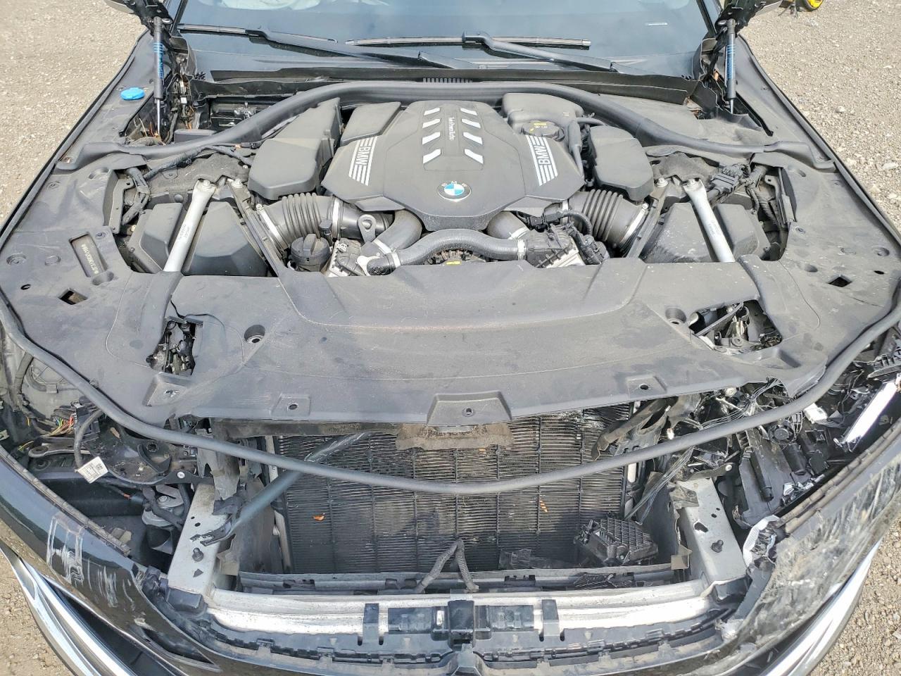 2022 BMW Seria 7 750i - zdjęcie 11