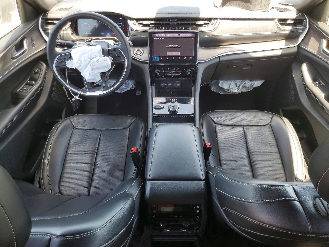 2024 Jeep Grand Cherokee L Limited - zdjęcie 8