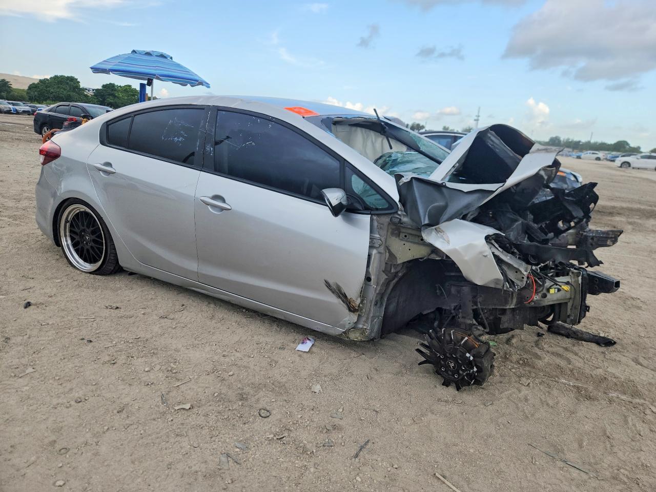2017 Kia Forte Lx - zdjęcie 4