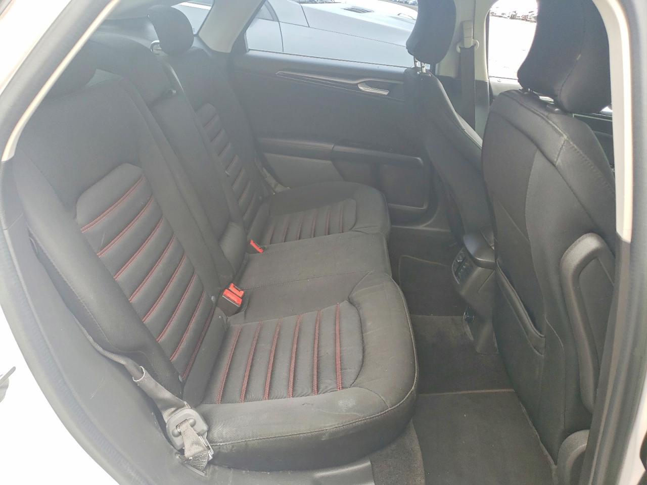 2015 Ford Fusion Se - zdjęcie 10