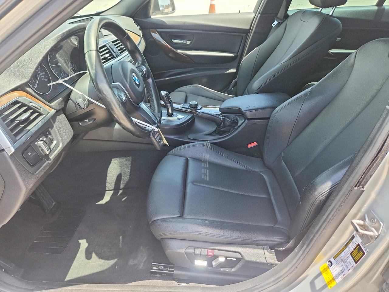 2016 BMW 320 I - zdjęcie 7