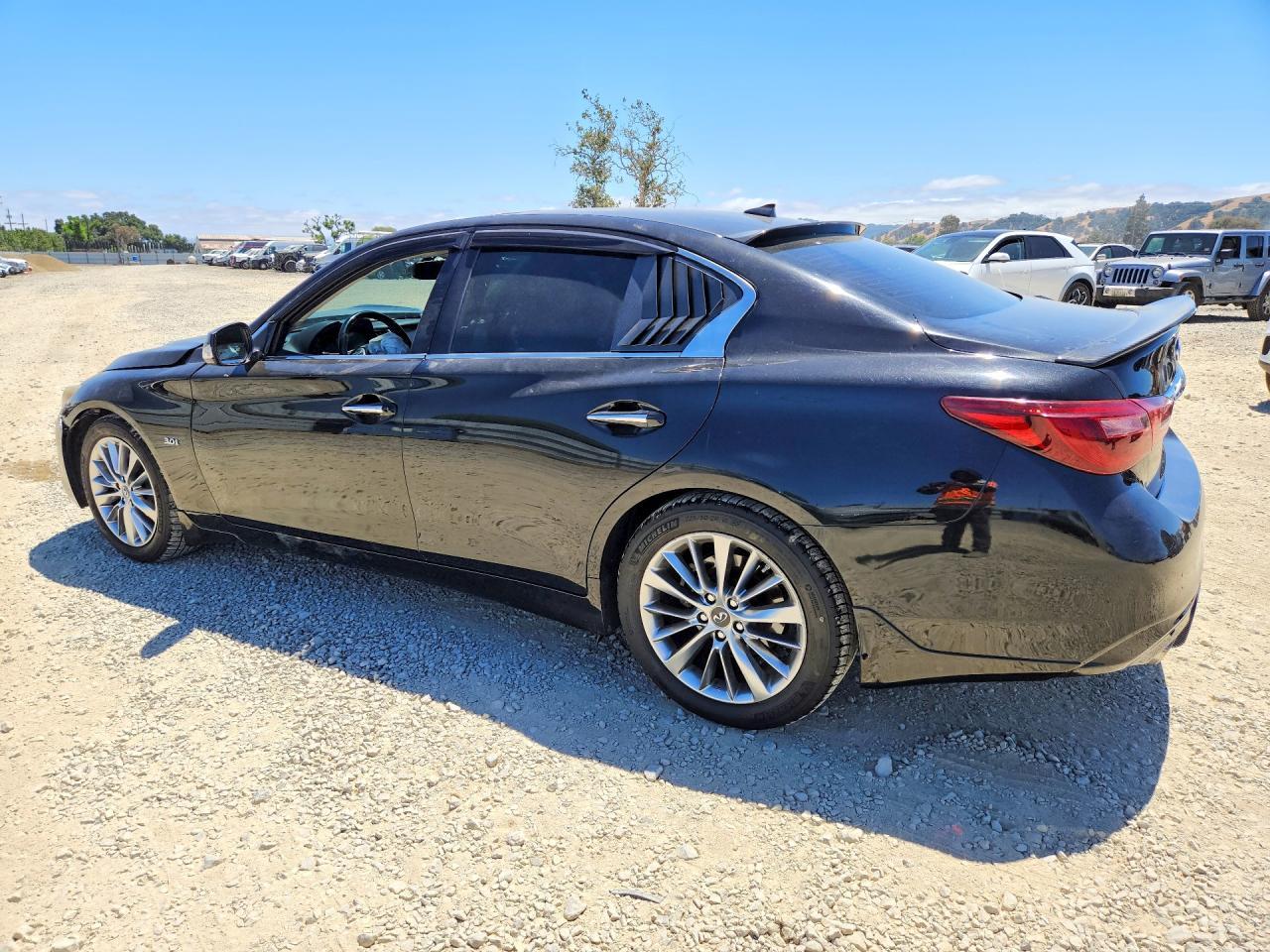 2018 Infiniti Q50 3.0T Luxe - zdjęcie 2