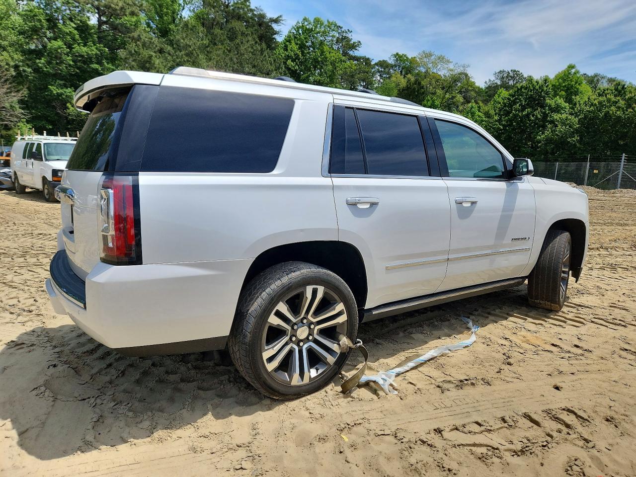 2016 GMC Yukon - zdjęcie 3