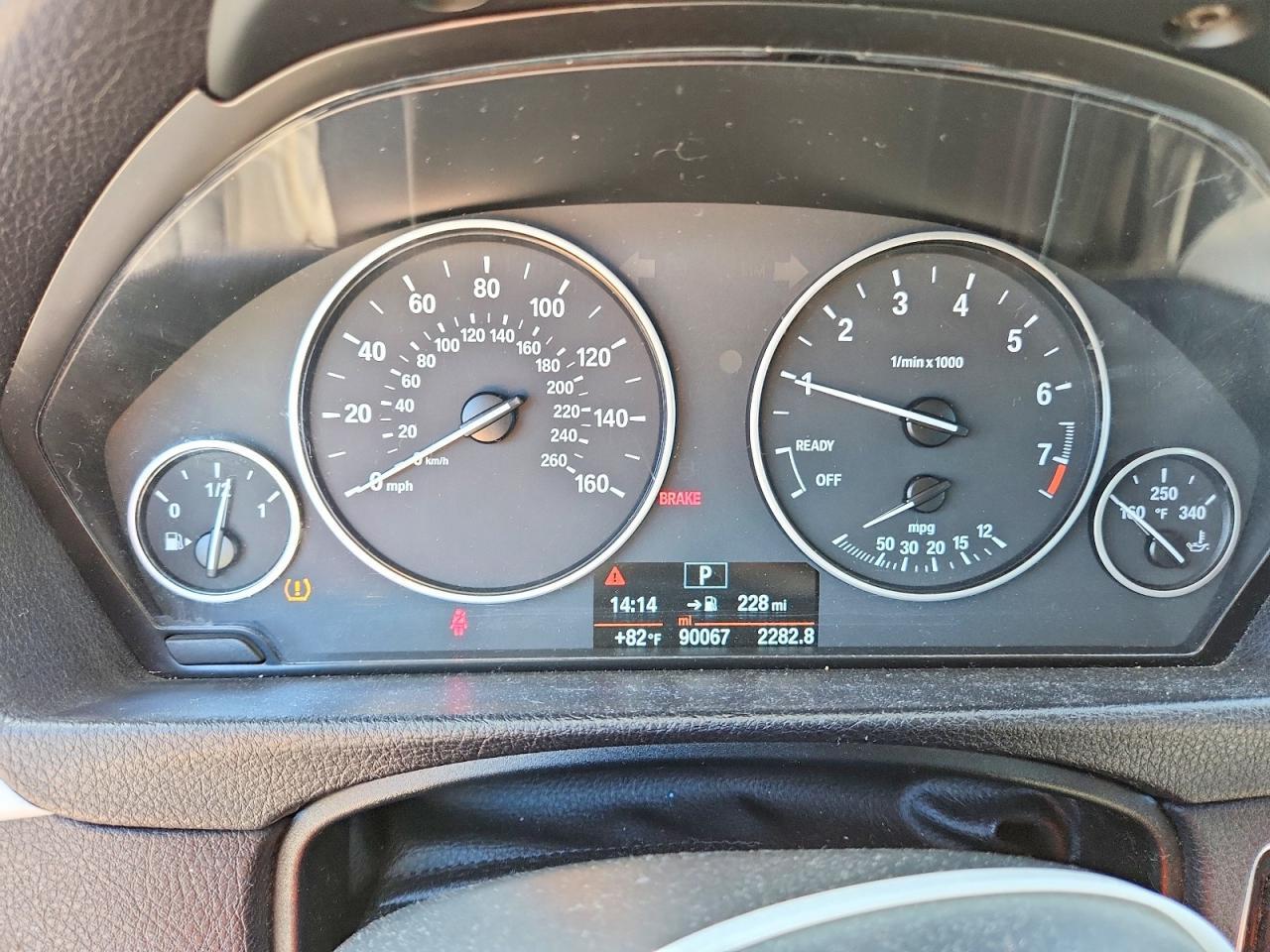 2016 BMW Seria 3 320i - zdjęcie 9