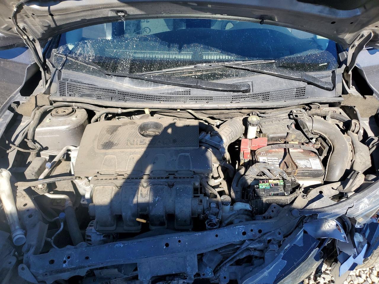 2018 Nissan Sentra S - zdjęcie 11