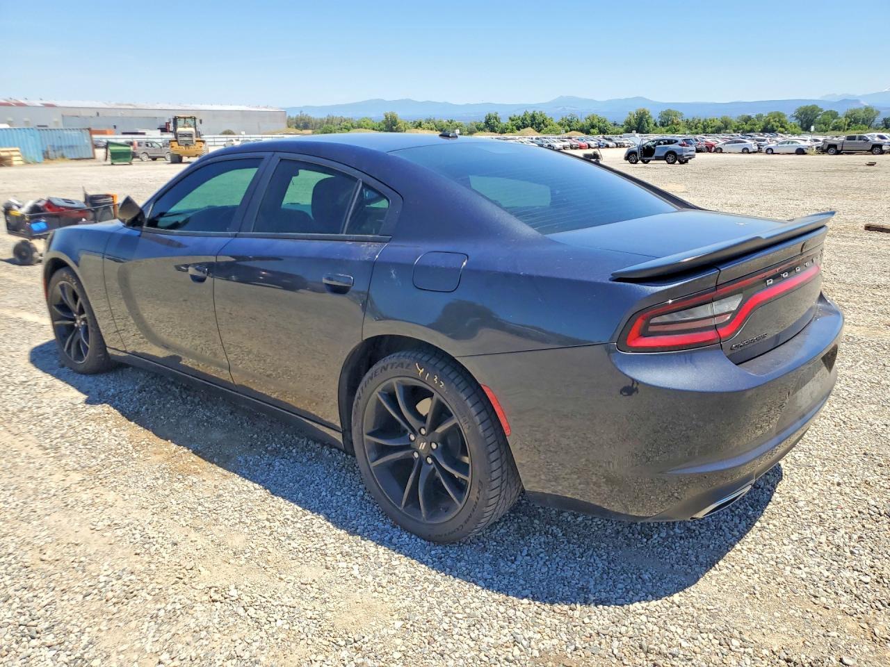 2018 Dodge Charger Sxt - zdjęcie 2