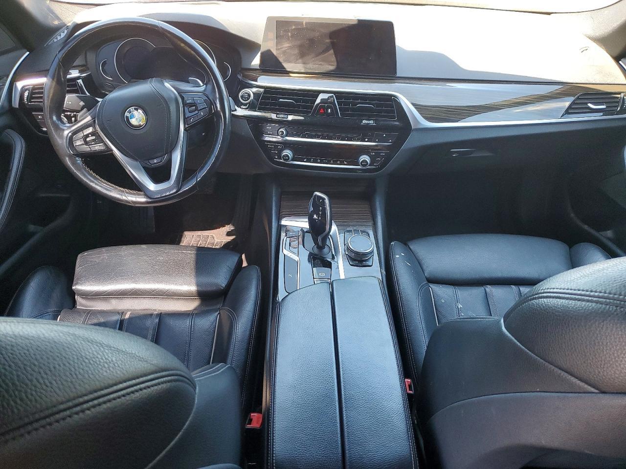 2018 BMW 530 Xi - zdjęcie 8