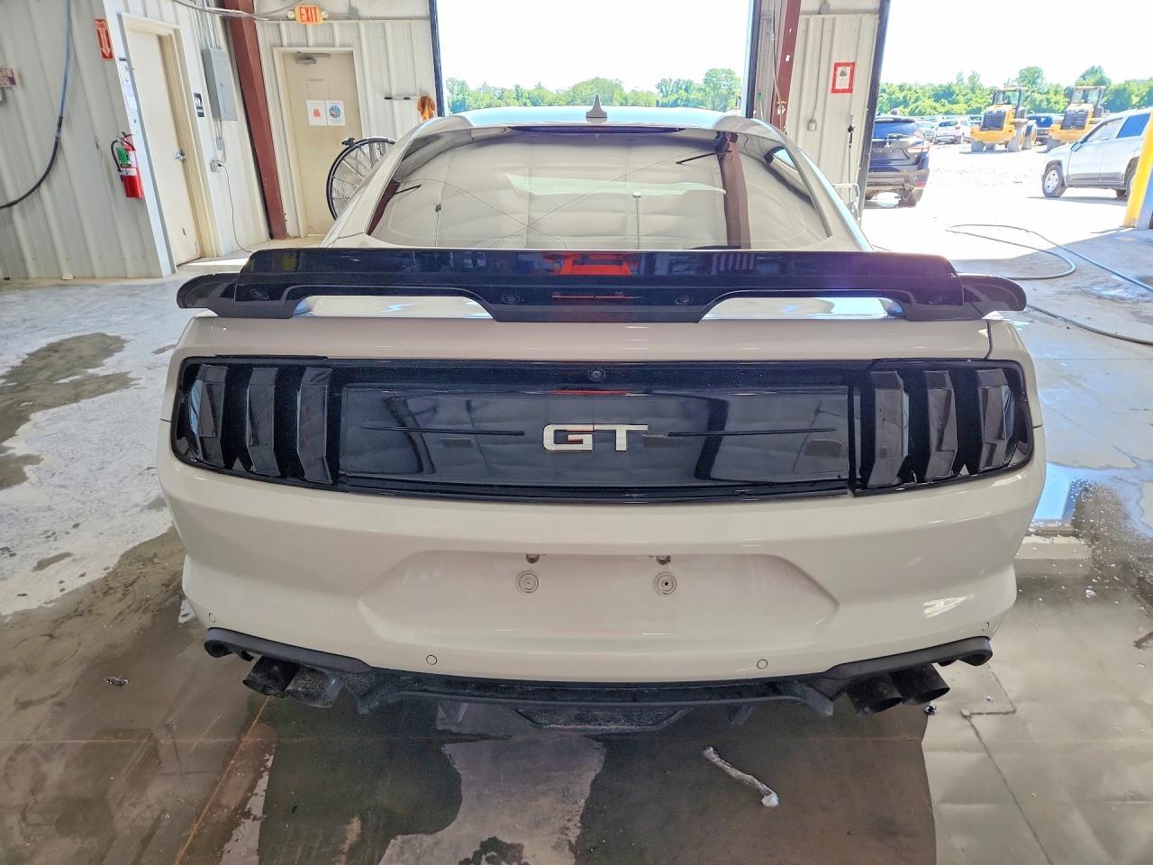 2021 Ford Mustang Gt - zdjęcie 6