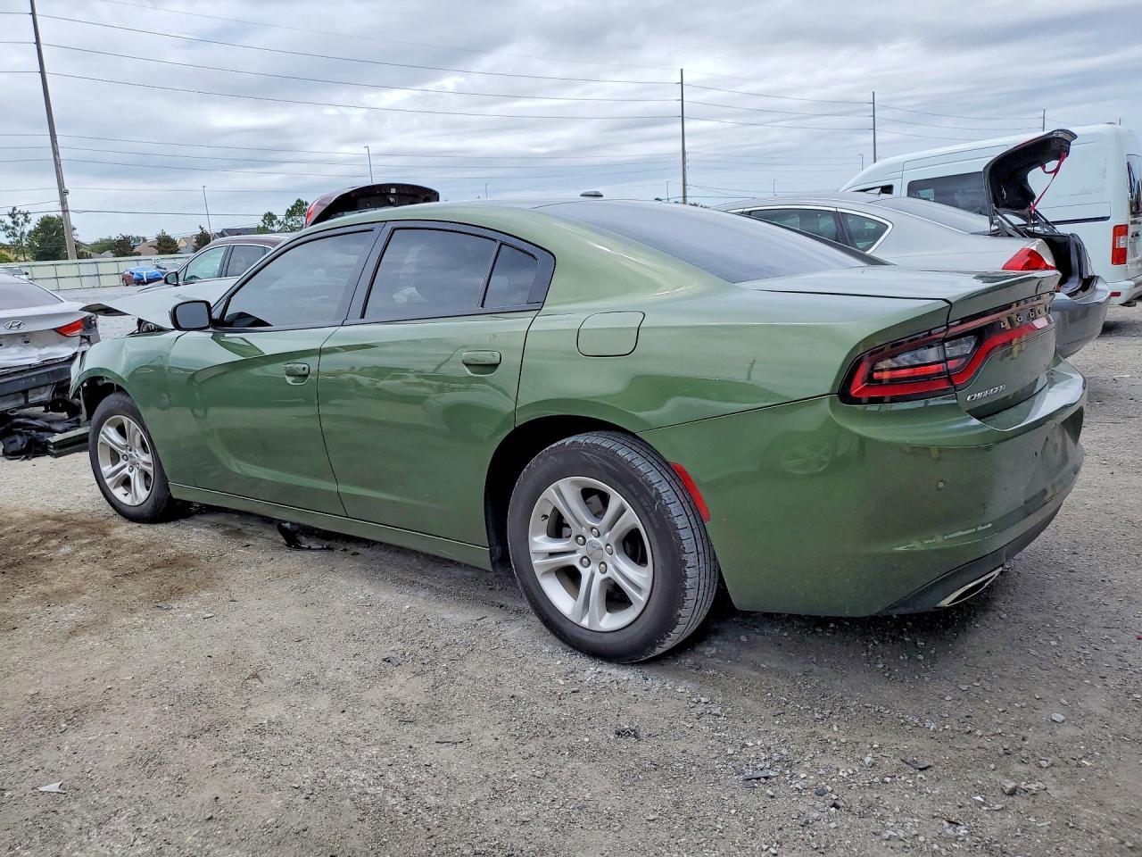 2021 Dodge Charger Sxt - zdjęcie 2