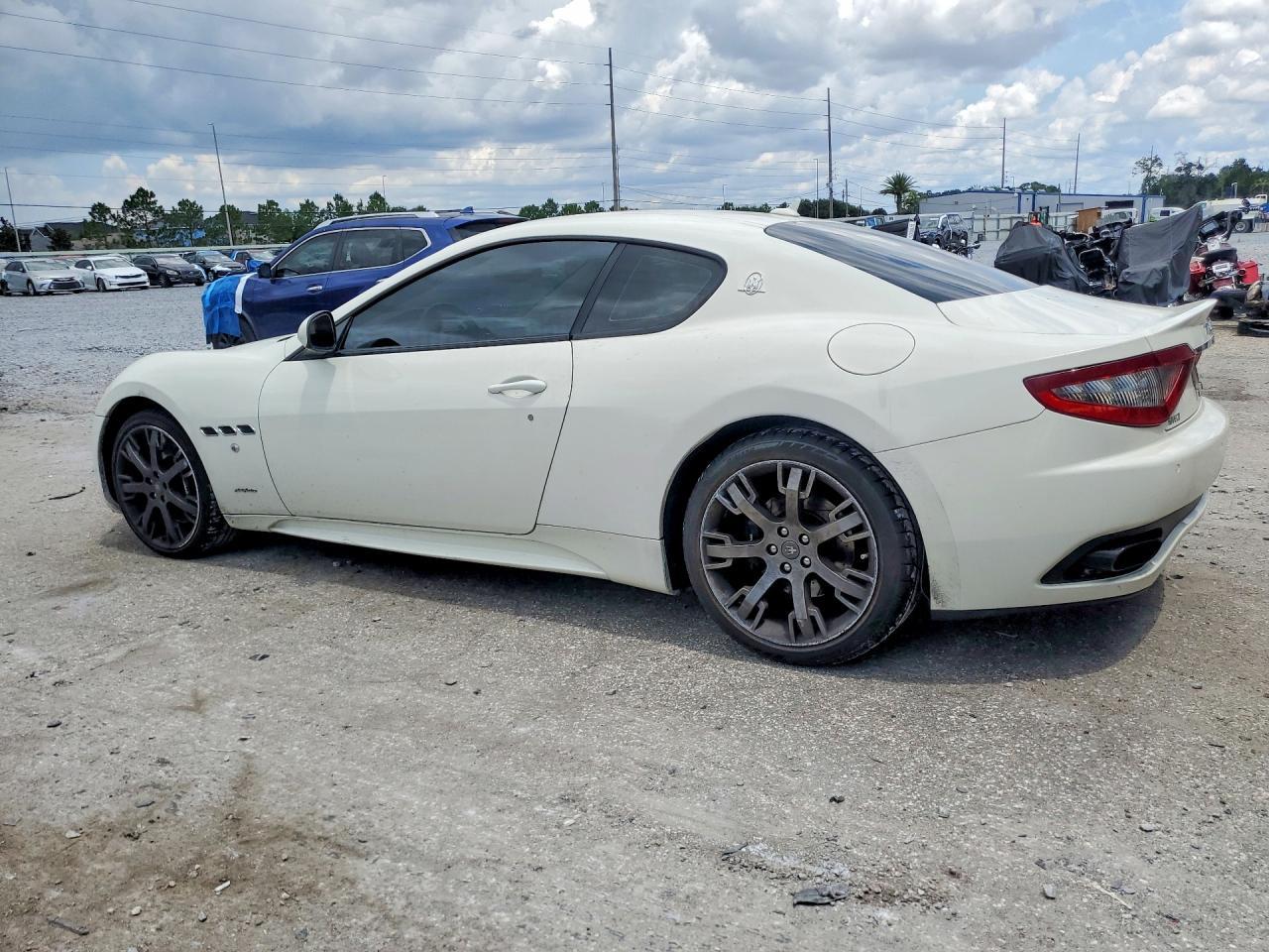 2015 Maserati Granturismo S - zdjęcie 2