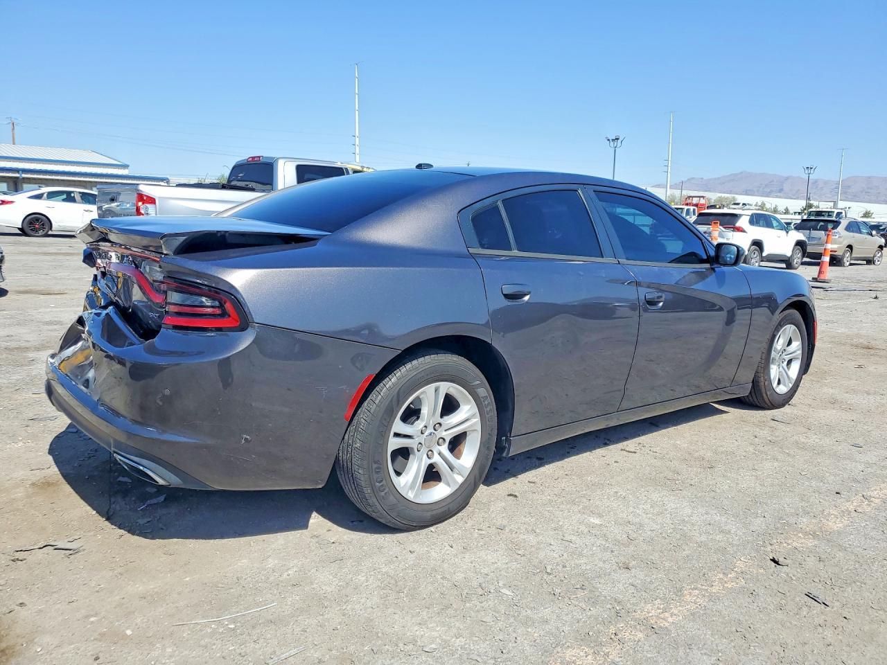 2018 Dodge Charger Sxt - zdjęcie 3