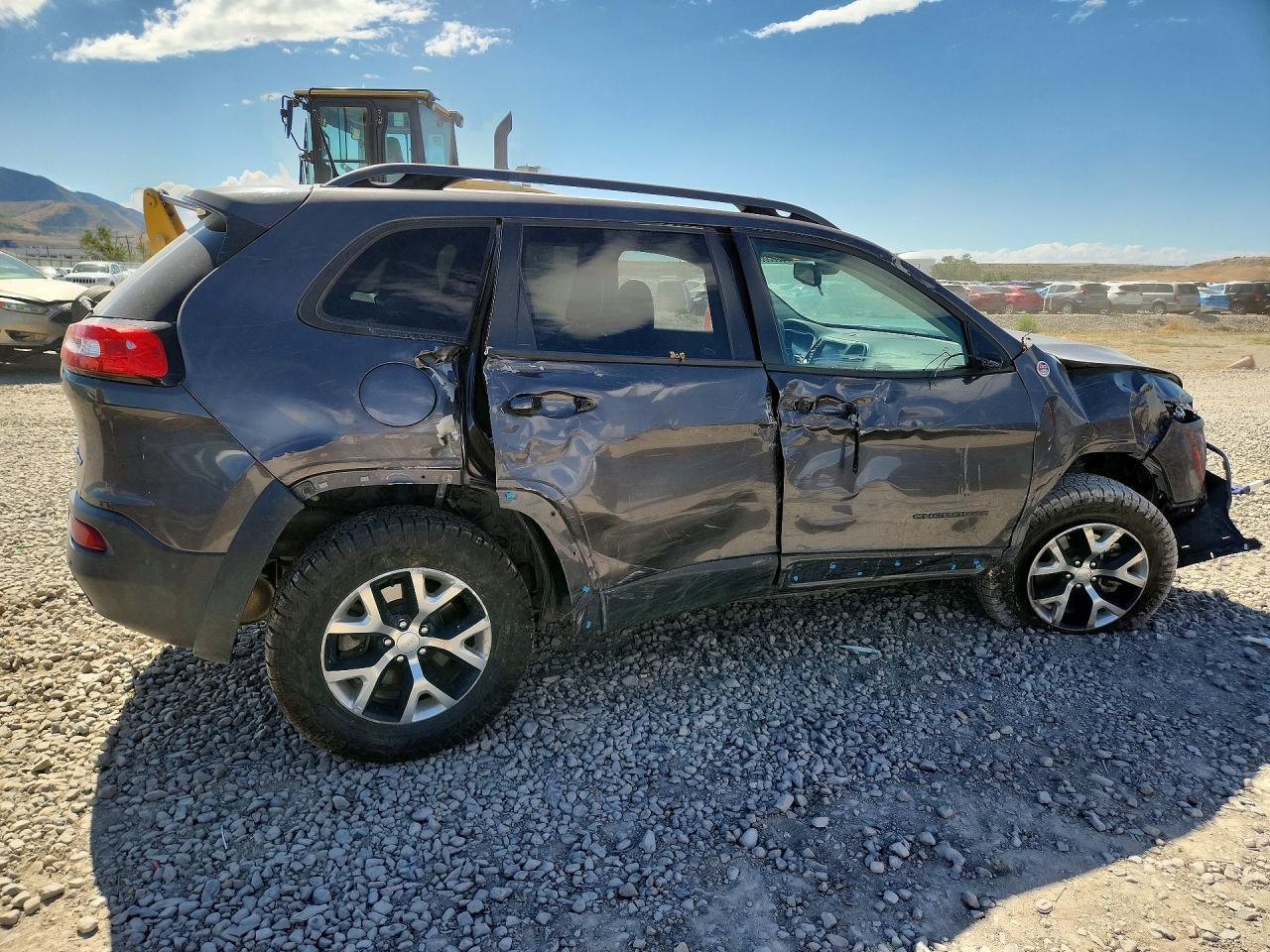2018 Jeep Cherokee Trailhawk - zdjęcie 3