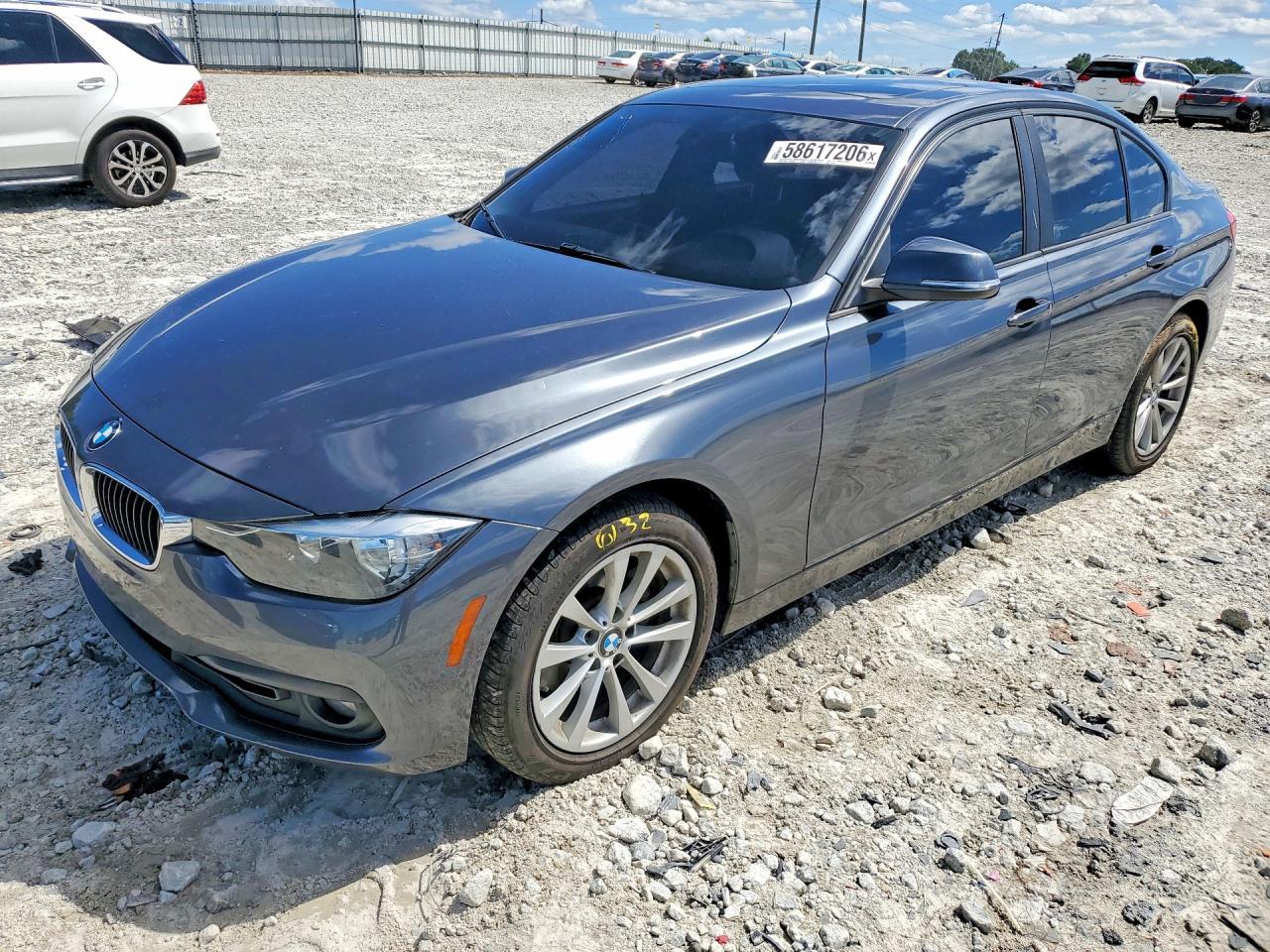2017 BMW 320 I - zdjęcie główne