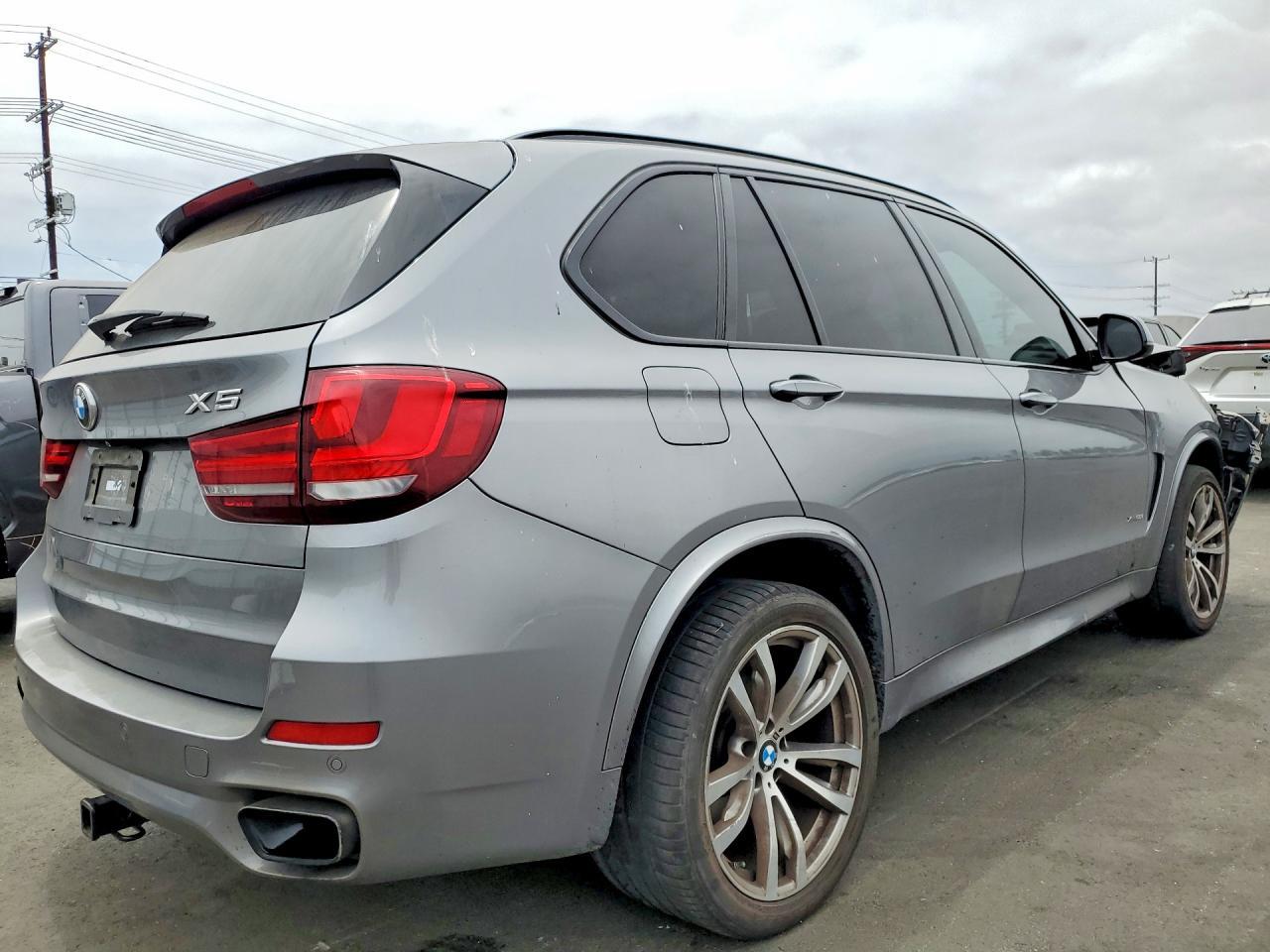 2017 BMW X5 xDrive50I - zdjęcie 3