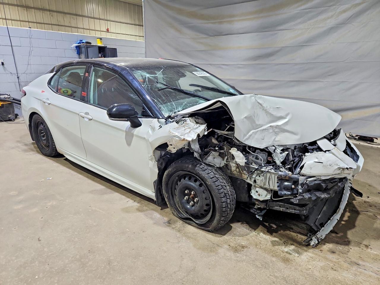2022 Toyota Camry Xse - zdjęcie 4
