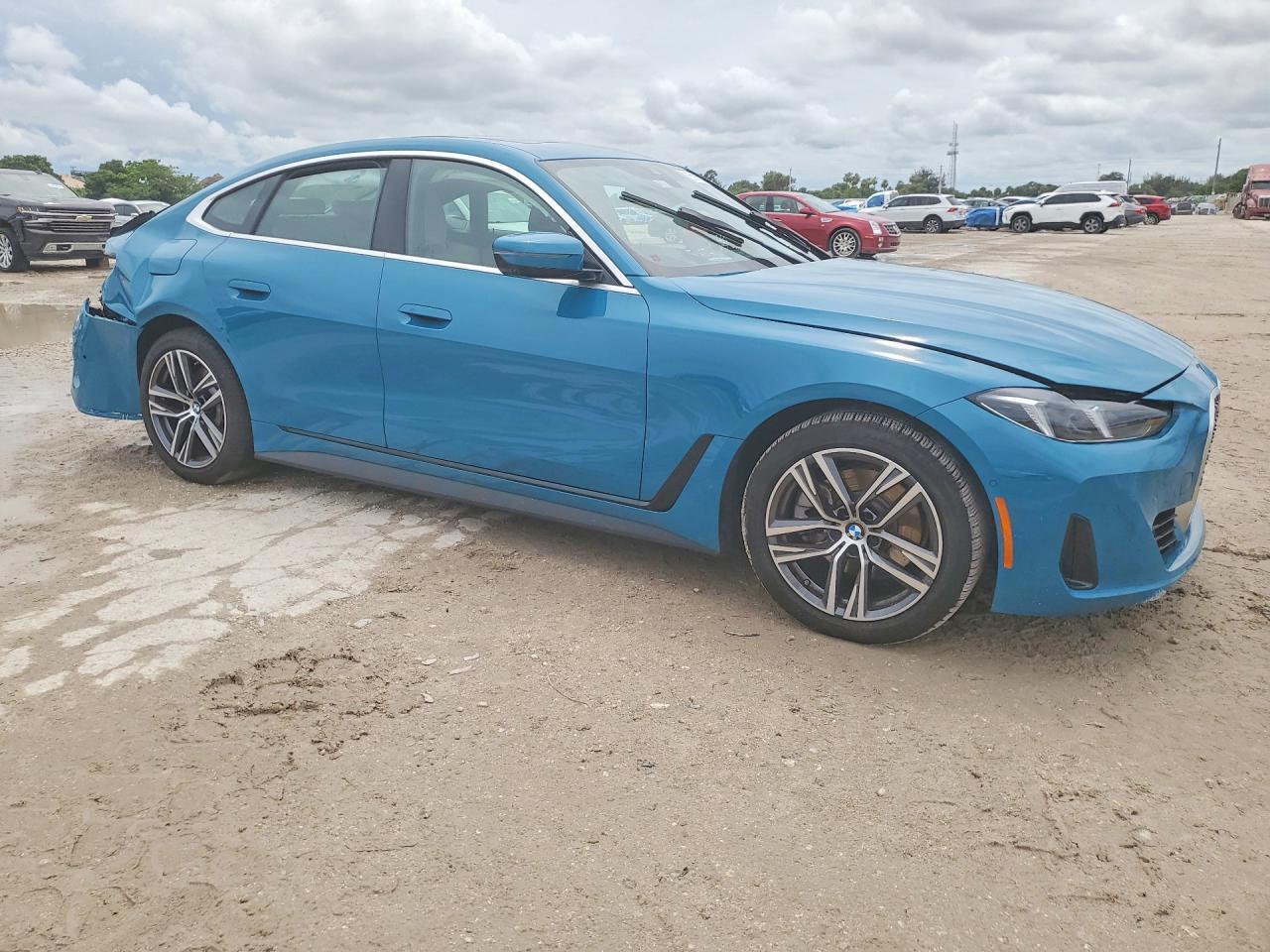2025 BMW 430Xi Gran Coupe - zdjęcie 4